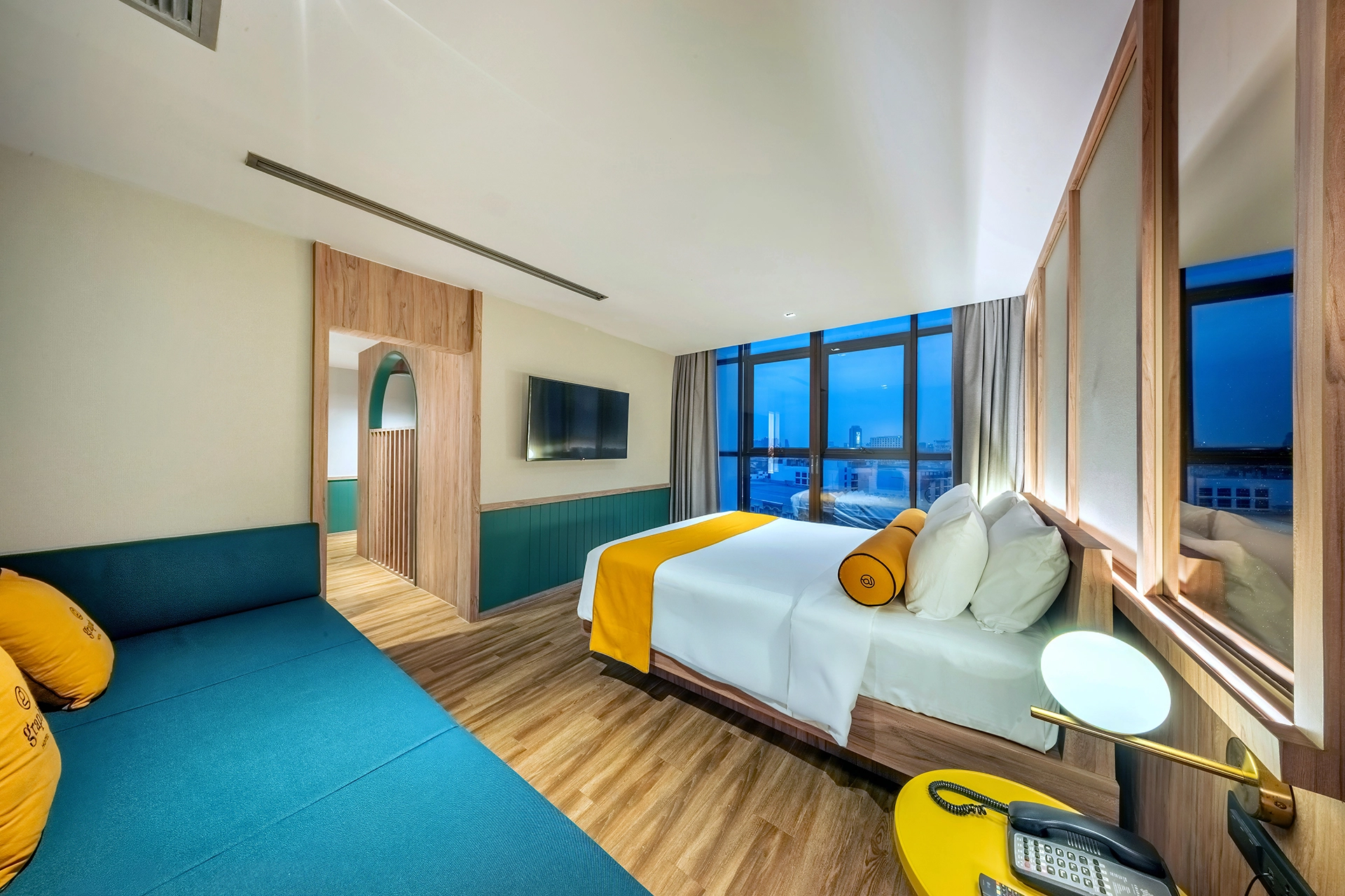 Graph 1010_Large_016-topaz-sharpen-denoise (1)